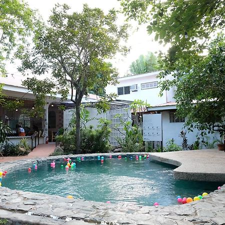 Hostel Mad Monkey Dumaguete Dumaguete City Zewnętrze zdjęcie