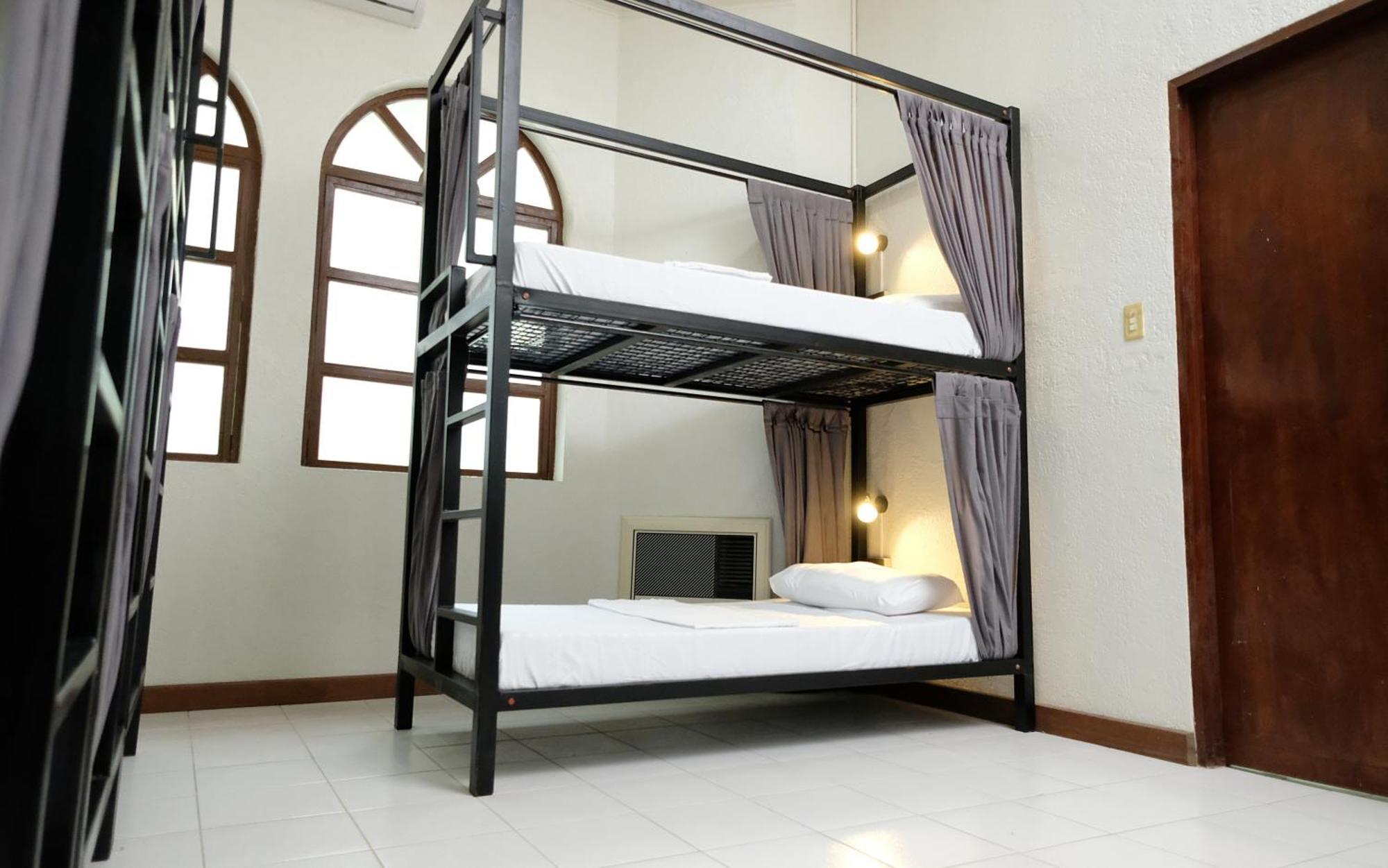 Hostel Mad Monkey Dumaguete Dumaguete City Zewnętrze zdjęcie