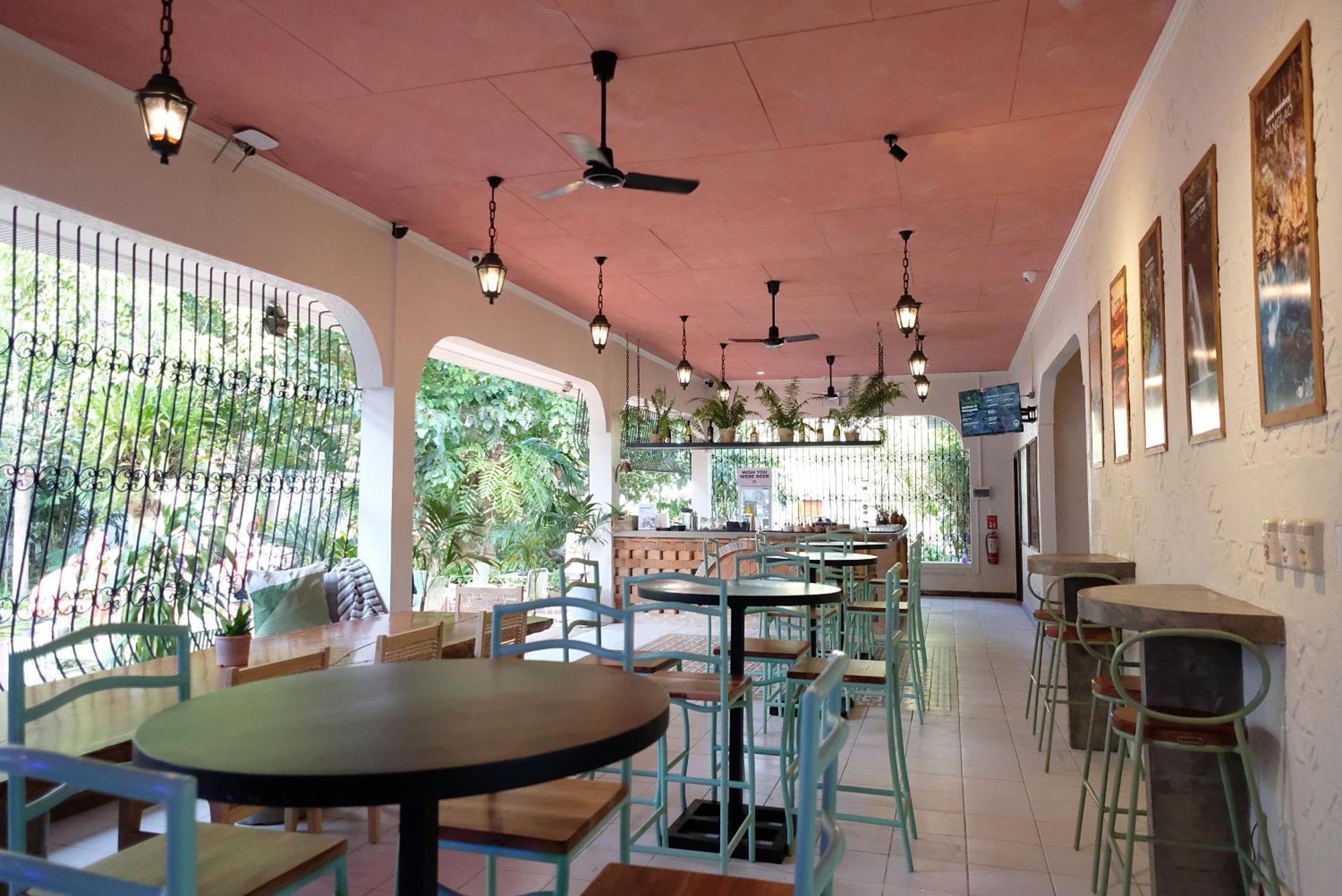 Hostel Mad Monkey Dumaguete Dumaguete City Zewnętrze zdjęcie