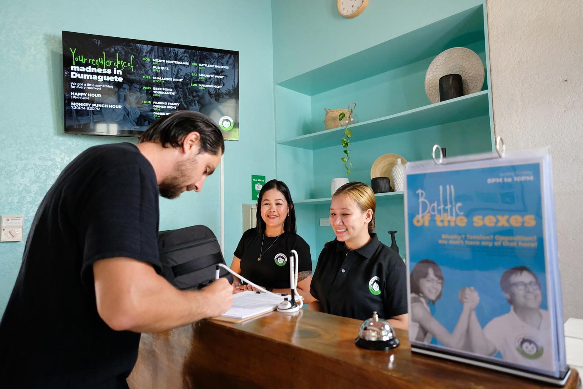 Hostel Mad Monkey Dumaguete Dumaguete City Zewnętrze zdjęcie